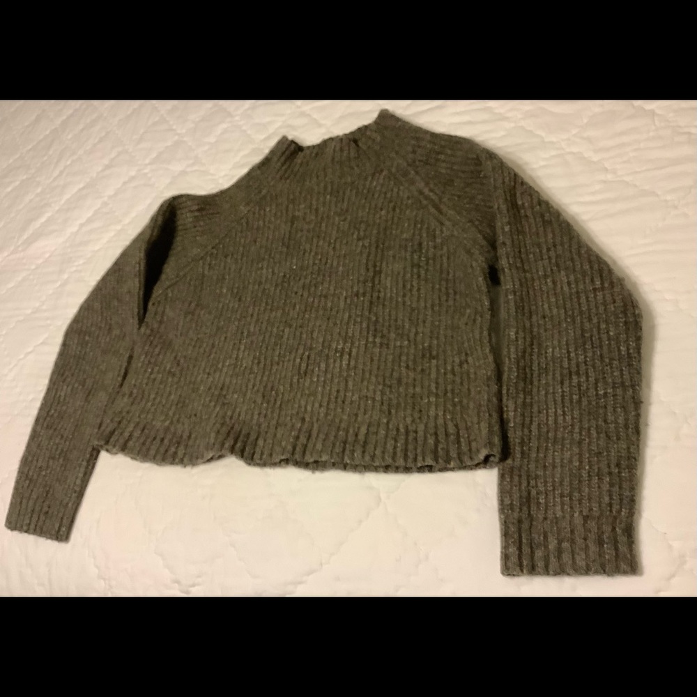 Cropped Rib-Knit Mock Neck Sweater - Olive